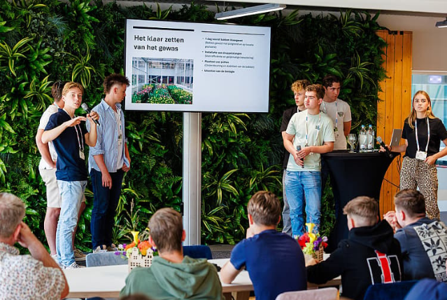 GreenTech Insight Stage